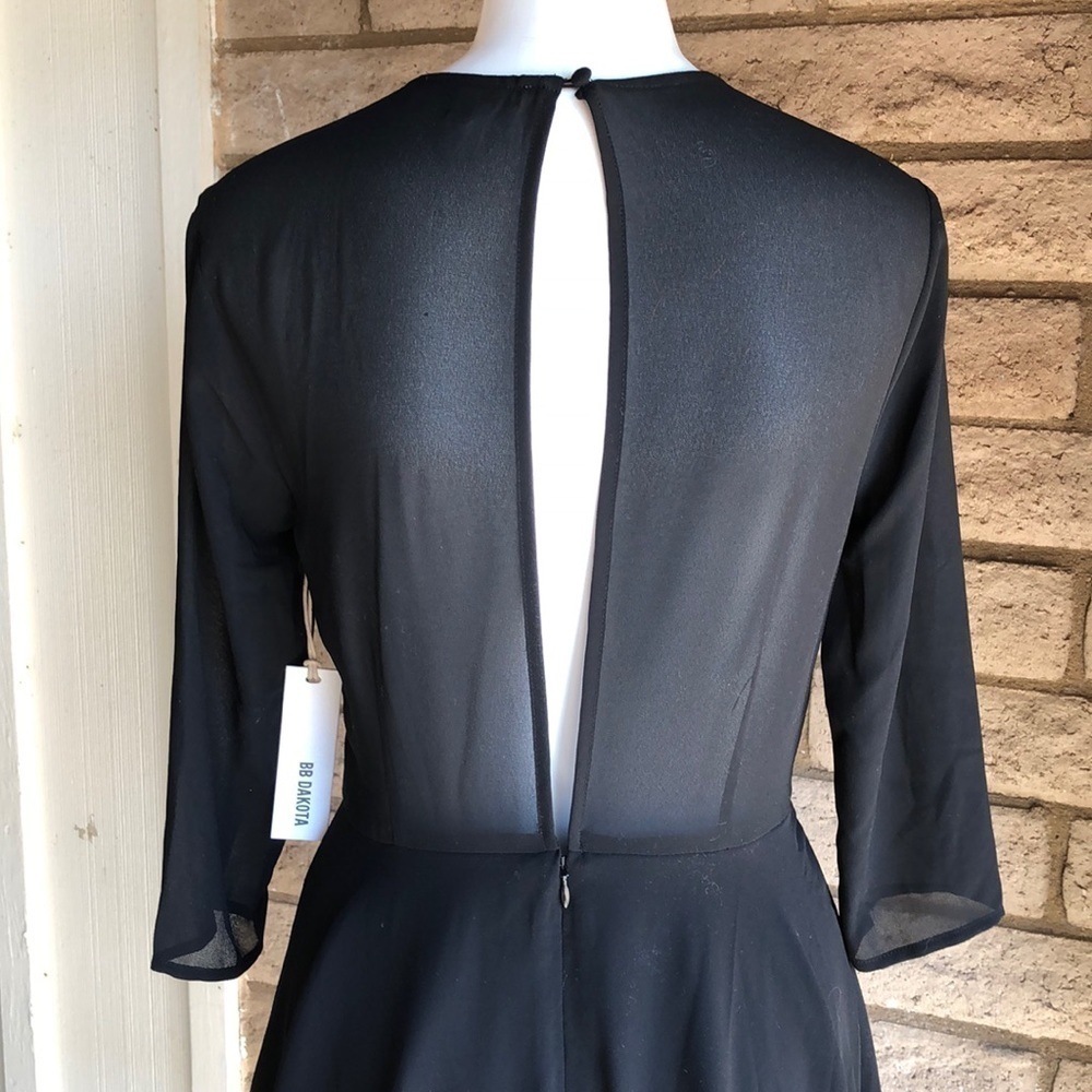 BB Dakota Shaelei Black Cocktail Dress Size 4 Sultry Back Cutout NWT’s - Picture 5 of 8